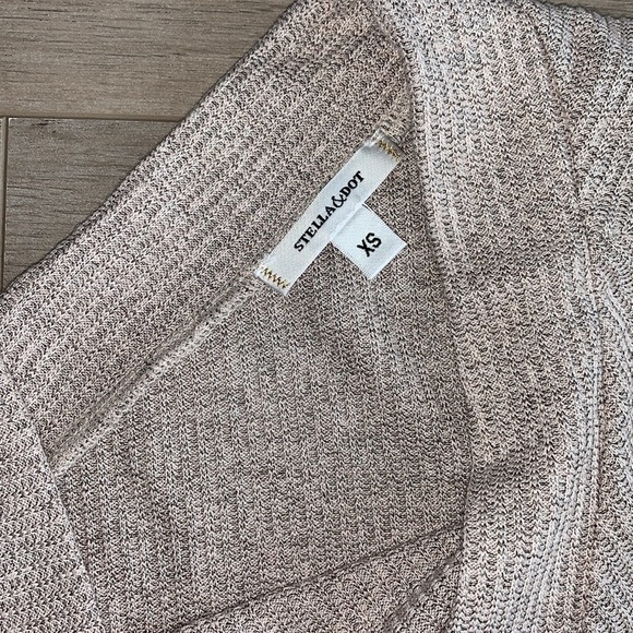 Stella & Dot VNeck Asymmetrical Oatmeal Sweater XS - Picture 4 of 7